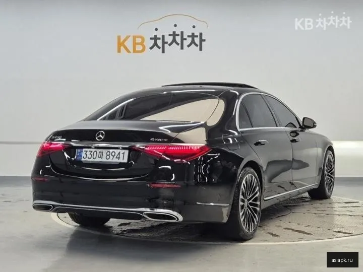 Mercedes-Benz S-Class 3