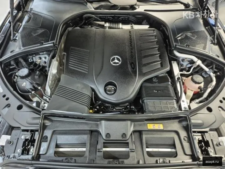 Mercedes-Benz S-Class 5