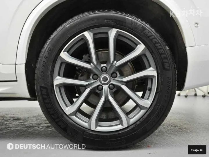 Volvo XC90 5