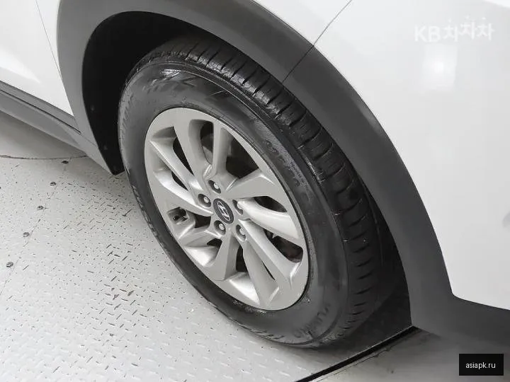 Hyundai Tucson 5