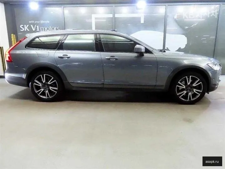 Volvo V90 3