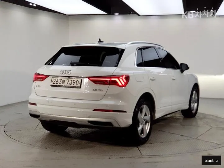 Audi Q3 4