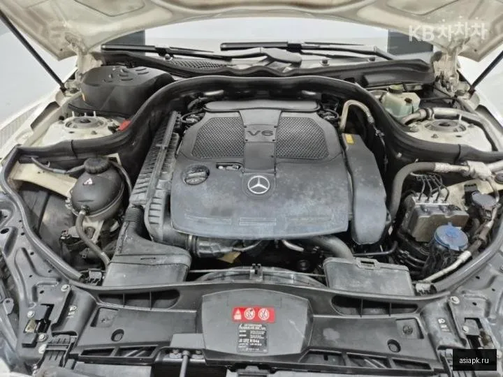 Mercedes-Benz E-Class 5