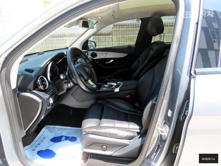 Mercedes-Benz GLC-Class 5