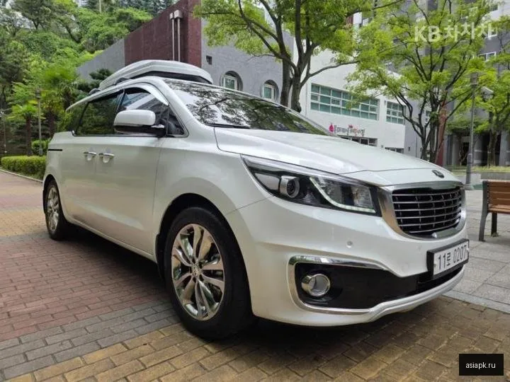 Kia Carnival 5