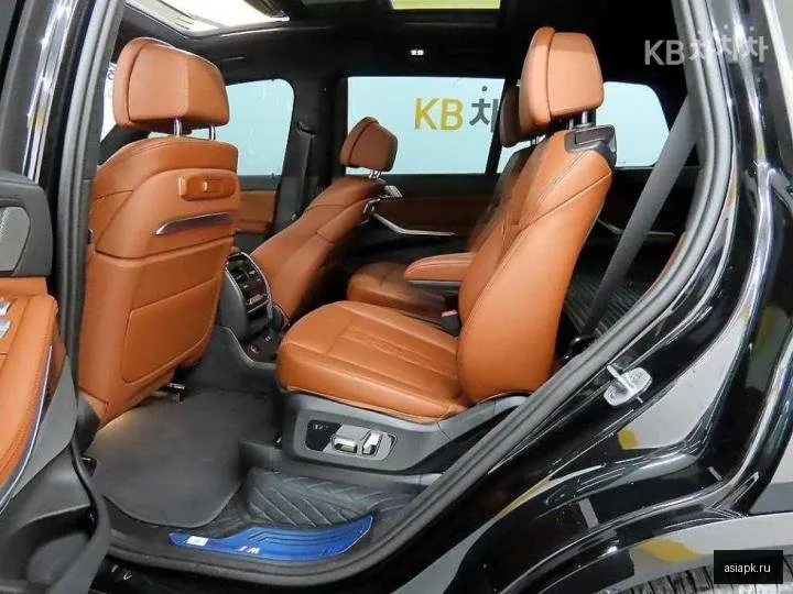 BMW X7 6