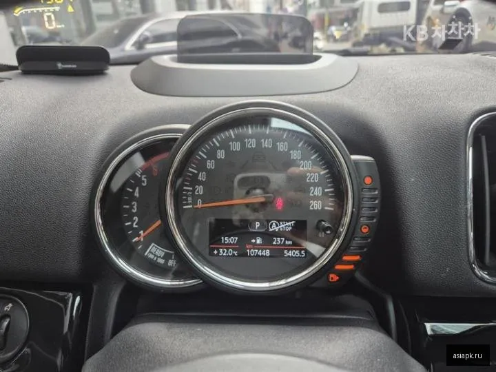 MINI Countryman 6
