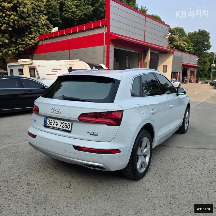 Audi Q5 6