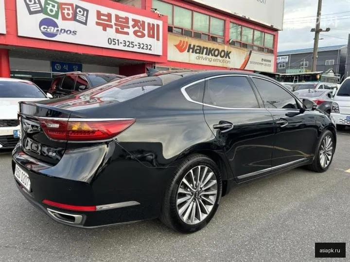 Kia K7 4