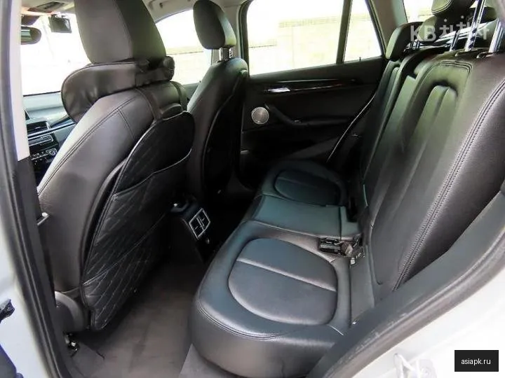 BMW X1 6