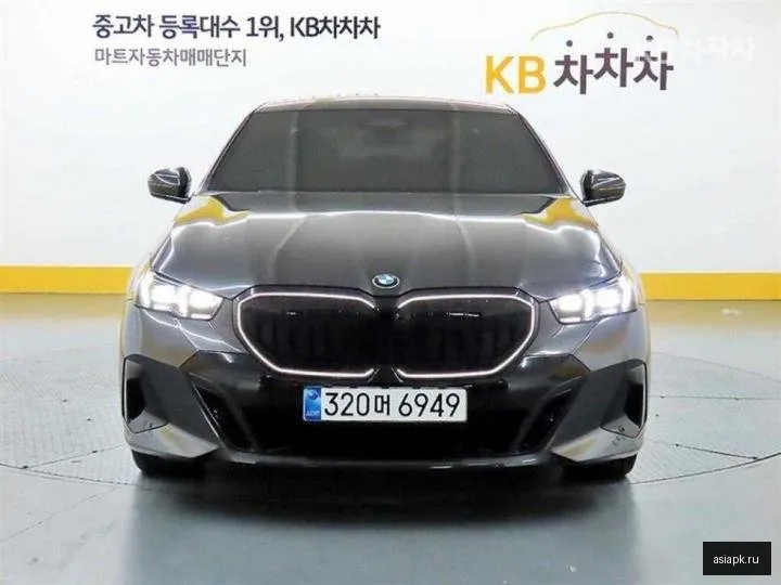 BMW 5-Series 2