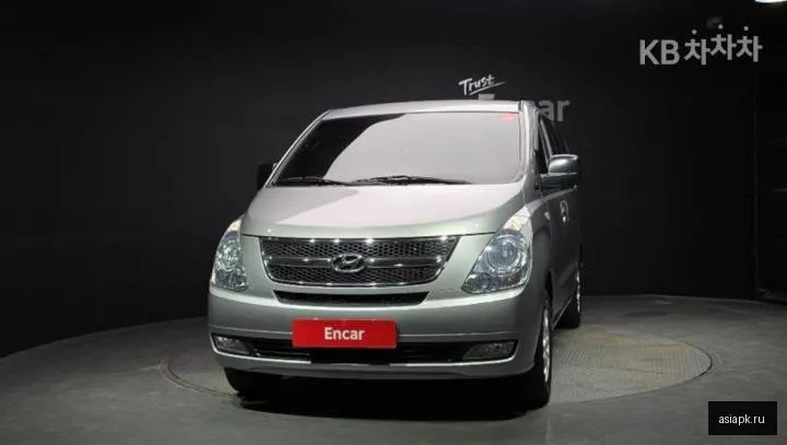 Hyundai Starex 3