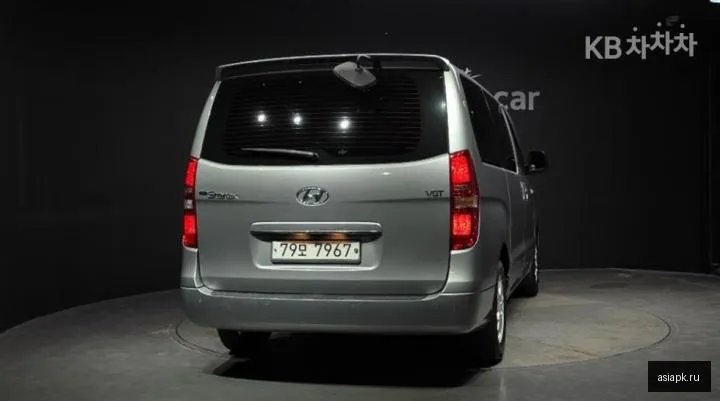 Hyundai Starex 4