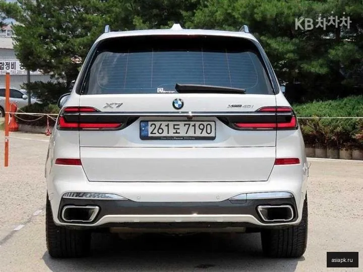 BMW X7 4