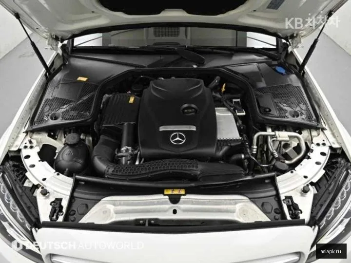 Mercedes-Benz C-Class 6