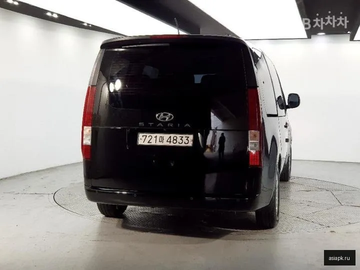 Hyundai Staria 3