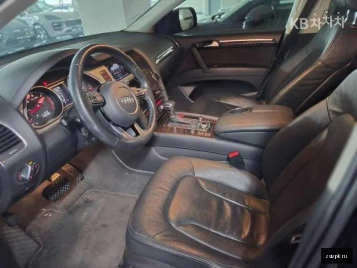 Audi Q7 5