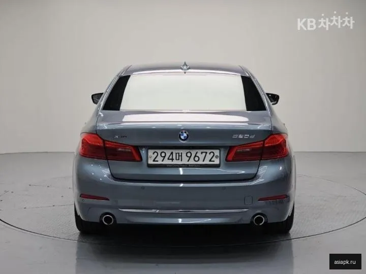 BMW 5-Series 3