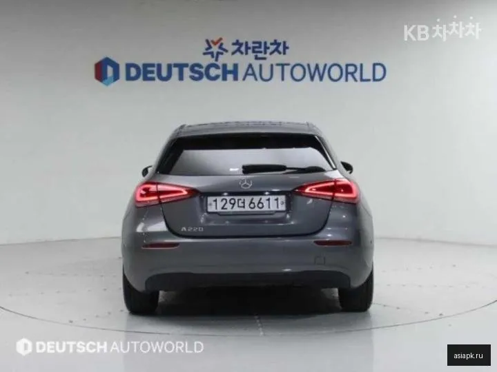 Mercedes-Benz A-Class 4