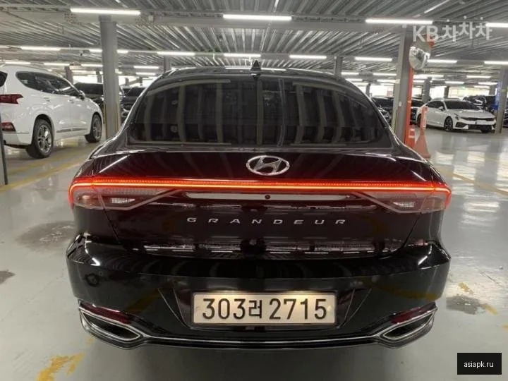 Hyundai Grandeur 4