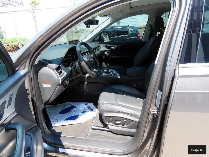 Audi Q7 5