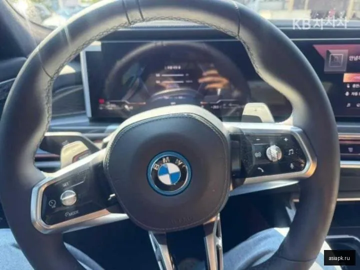 BMW 7-Series 5