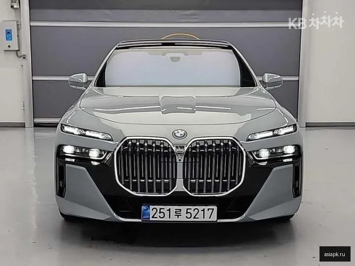 BMW 7-Series