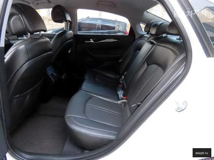 Hyundai Sonata 6