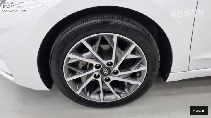 Hyundai Avante 6