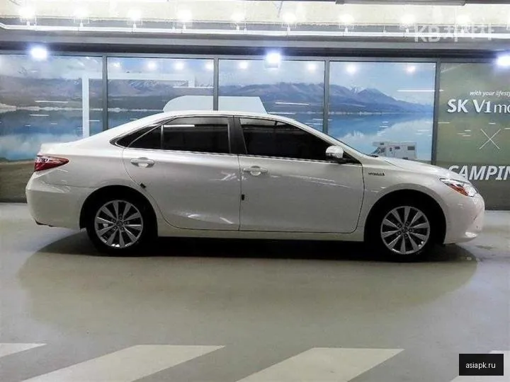 Toyota Camry 3