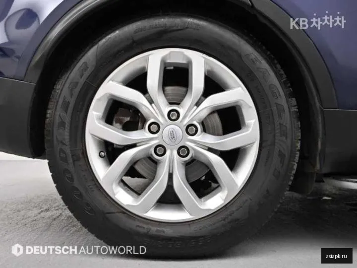 Land Rover Discovery 5