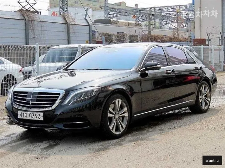 Mercedes-Benz S-Class 2