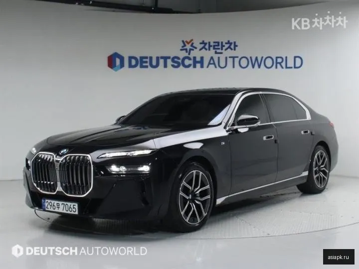 BMW 7-Series 2