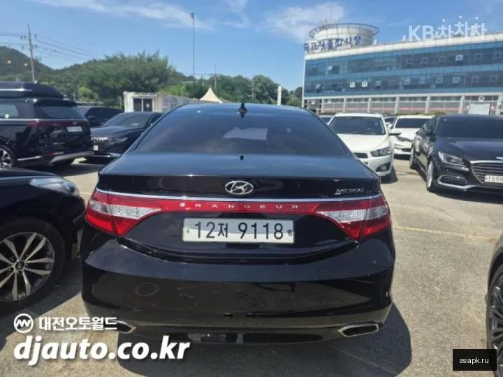 Hyundai Grandeur 3