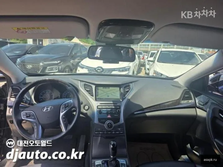 Hyundai Grandeur 4