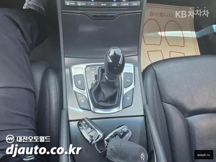 Hyundai Grandeur 6