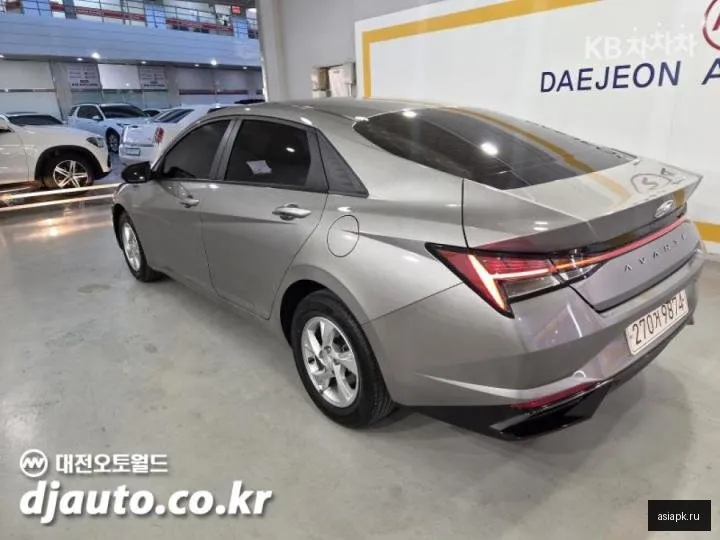 Hyundai Avante 5