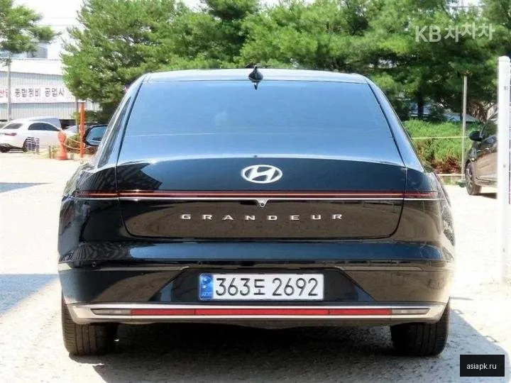 Hyundai Grandeur 5