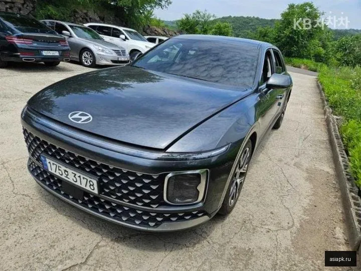 Hyundai Grandeur 3