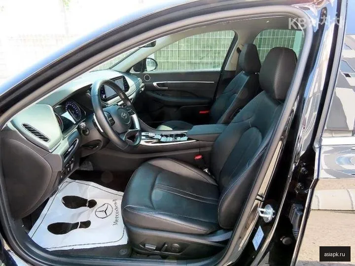 Hyundai Sonata 5