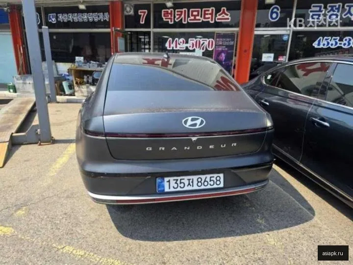 Hyundai Grandeur 2