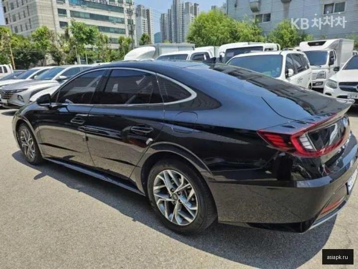 Hyundai Sonata 4