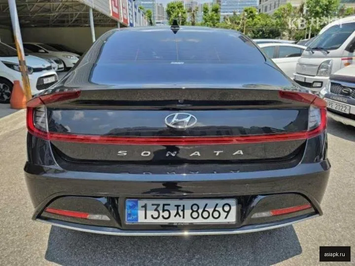 Hyundai Sonata 5