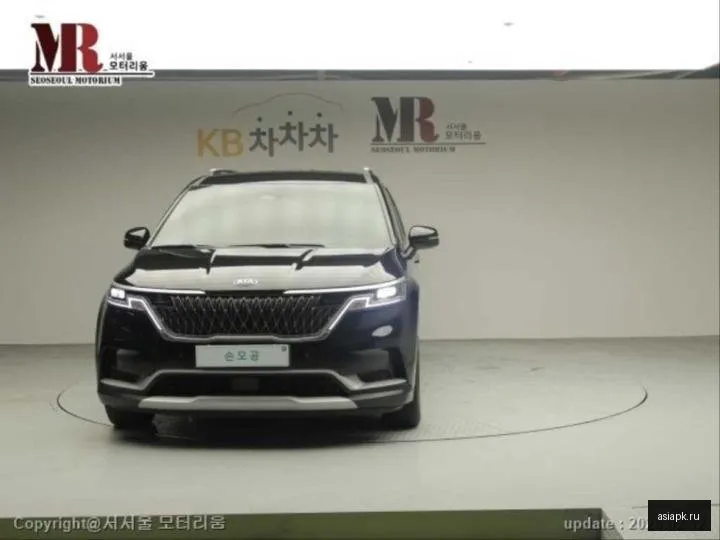 Kia Carnival 4