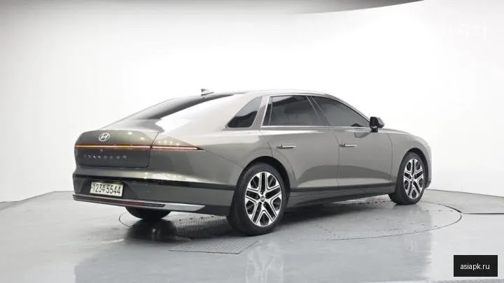 Hyundai Grandeur 2
