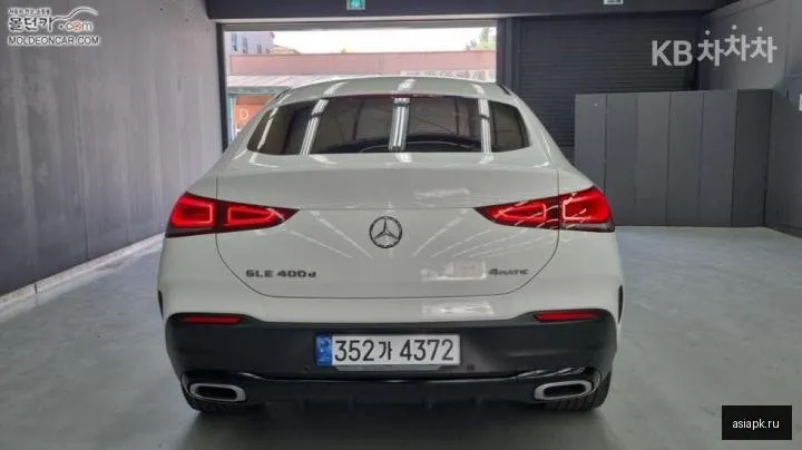 Mercedes-Benz GLE-Class 4