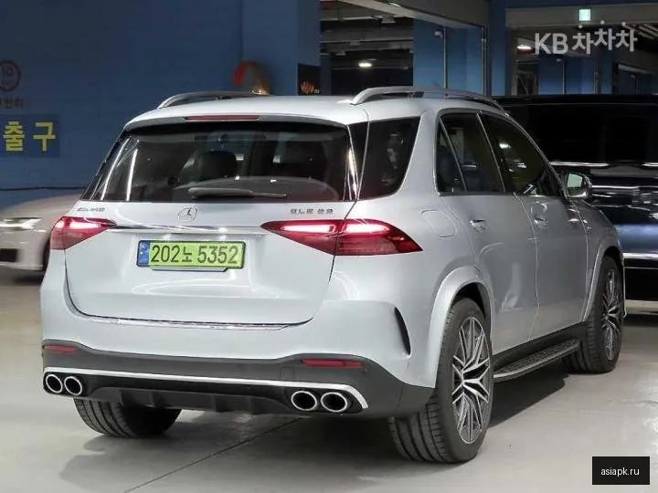 Mercedes-Benz GLE-Class 4