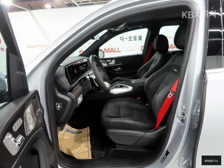 Mercedes-Benz GLE-Class 6