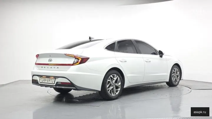 Hyundai Sonata 2