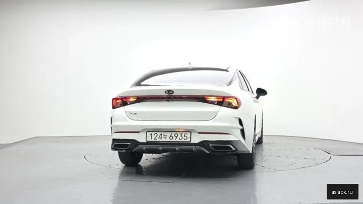 Kia K5 4
